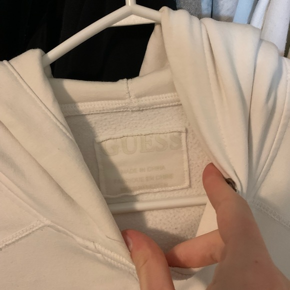 GUESS HOODIE - Picture 2 of 3